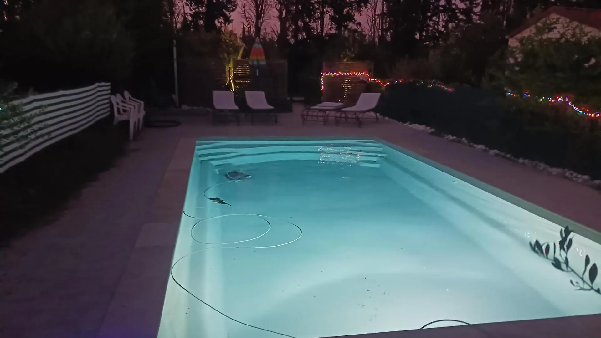 Gite Alpilles & Piscine - Oliveraie Bio Mas De Cargane Entressen 0*,  France